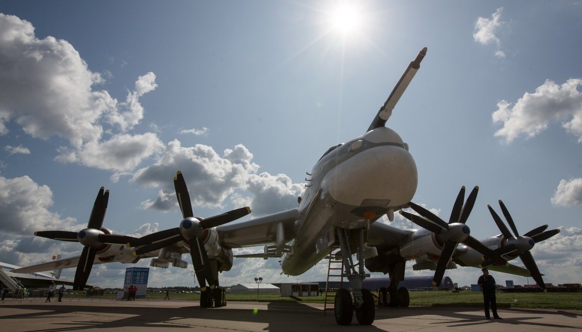 Drones ucranianos impactan aeródromos estratégicos en Rusia