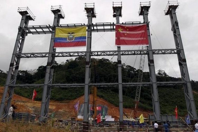 <p>Ecuador anuncia pago de una tasa para mineras y retira el subsidio a sector atunero</p>