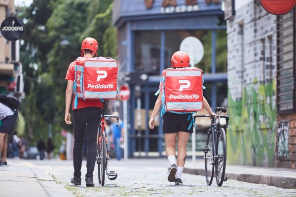 <p>FNE pide a TDLC multa de más de US$ 74 millones a matriz de Pedidos Ya y Glovo por acuerdo de colusión internacional que afectó al mercado de repartos en Chile</p>