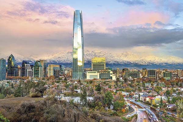 <p>OCDE le pone fichas a Chile y mejora levemente pronósticos para el PIB de este año y el próximo</p>