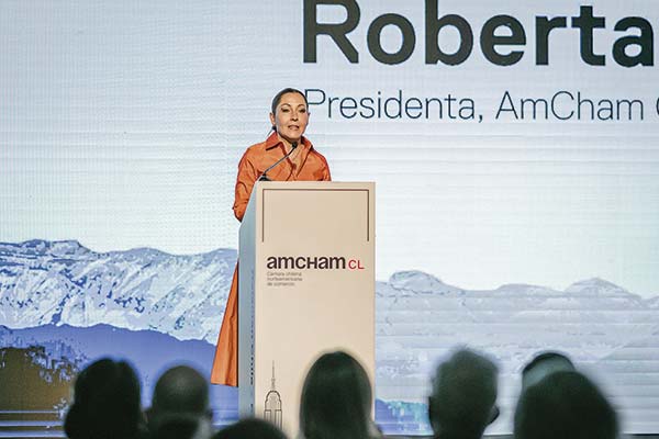 <p>Roberta Valenca destacó la importancia de profundizar el flujo del comercio.</p>