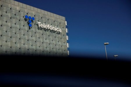 <p>La Justicia argentina revierte suspensión de Milei a la compra de Telefónica por parte de Telecom</p>