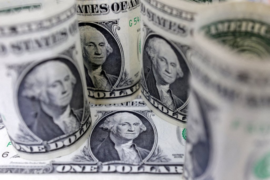 Dólar cae a $930 mientras el cobre alcanza US$5 por desabastecimiento