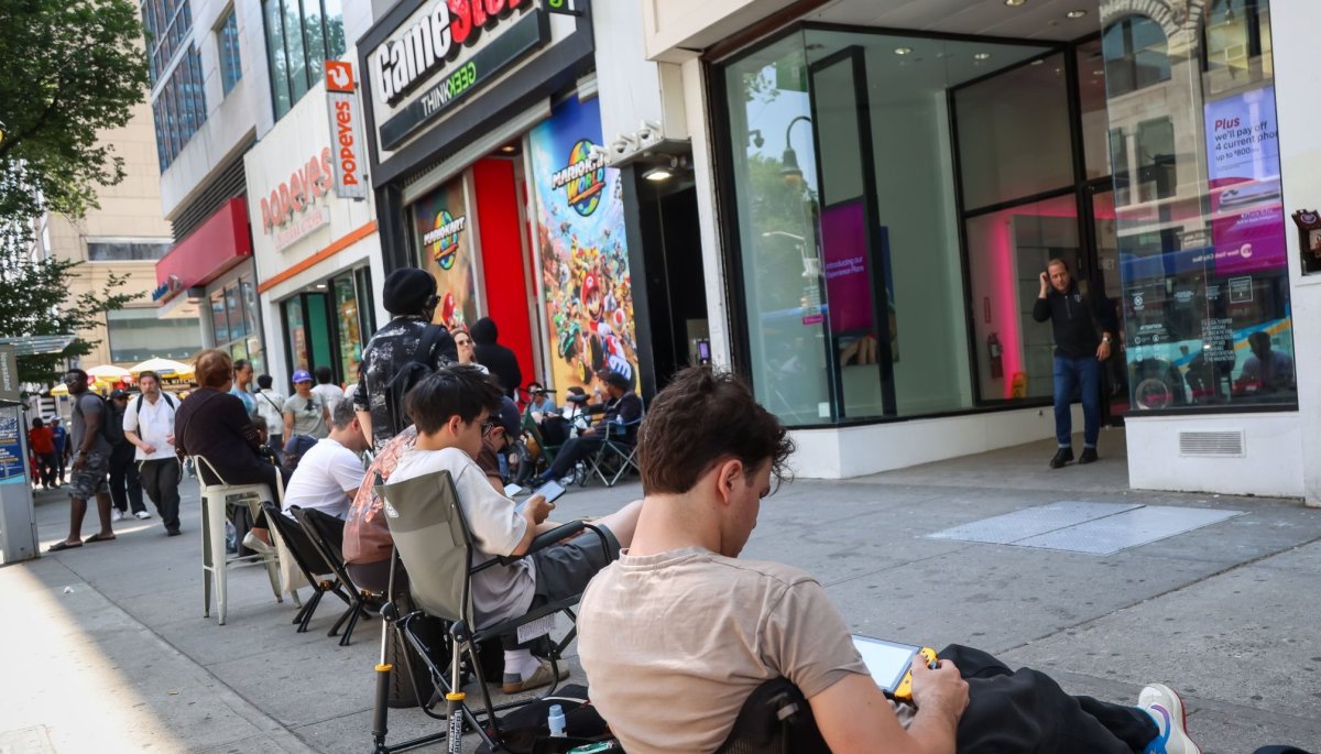 Nintendo inicia esperada venta de la Switch 2 a nivel global con alta demanda y expectativas de rápido agotamiento de stock