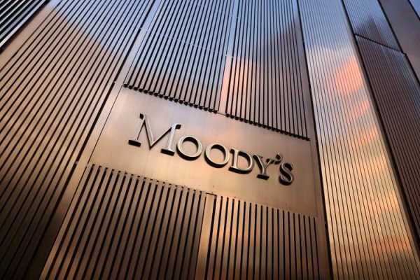 Moody's sobre Perú: “La visión de que las instituciones económicas son sagradas se ha deteriorado”