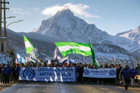 <p>Milei se enfrenta al bastión proteccionista más remoto de Argentina, cerca de la Antártida</p>