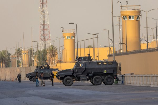 <p>EEUU ordena la evacuación parcial de la embajada de Irak ante creciente tensión</p>