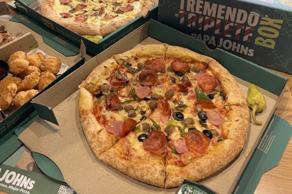 <p>Acción de Papa John's se dispara tras oferta de fondo catarí que quiere sacar la cadena de pizzerías de la bolsa</p>