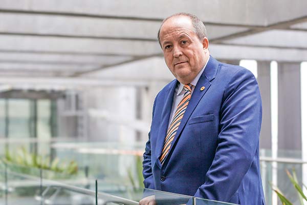 El caso licencias médicas llega al Ministerio Público: Identifican a 42 personas, entre ellos 10 fiscales, que viajaron al extranjero mientras debían guardar reposo