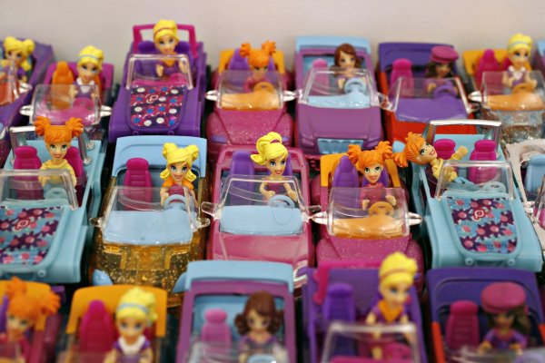 <p>Polly Pocket podría convertirse algún día en tu asistente digital. Foto: Bloomberg</p>