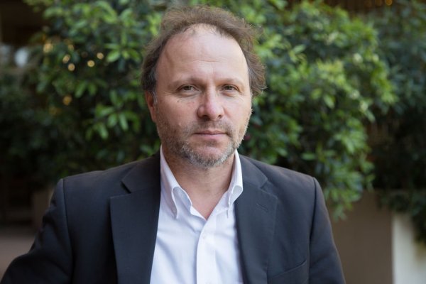 <p>Alfonso De Urresti (PS): “Este sistema da estabilidad económica, social y política, porque da más tranquilidad y evita el transfuguismo”</p>