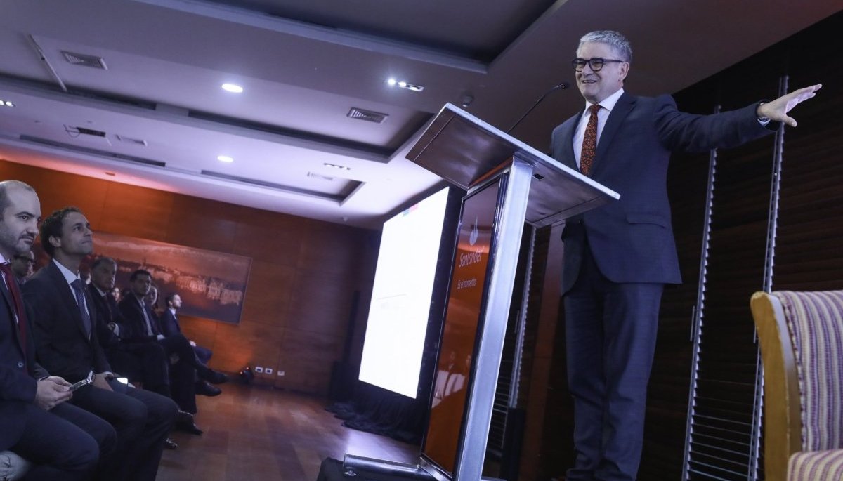 Marcel insta a candidatos a priorizar reformas para el crecimiento económico
