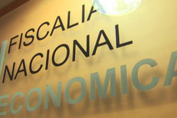 <p>FNE y ChileCompra desarrollan trabajo conjunto para detectar colusiones en licitaciones públicas</p>