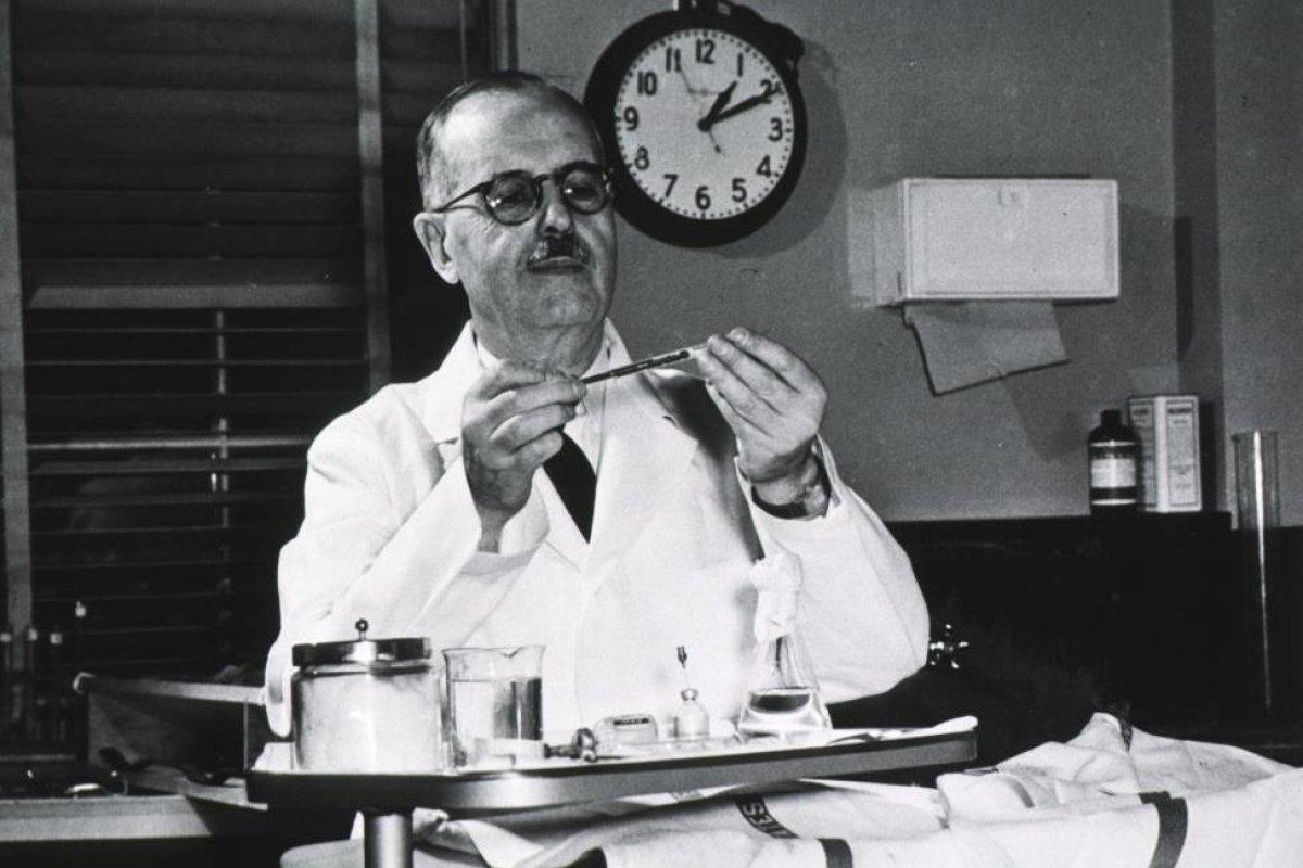 <p>El científico argentino Dr. Bernardo Houssay </p>