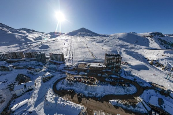 <p>El Colorado y Farellones adelantan el inicio de la temporada tras nuevas nevadas</p>