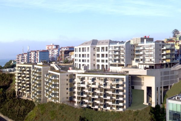 Propietarios versus inmobiliaria: la desconocida disputa tras premiado edificio en Valparaíso