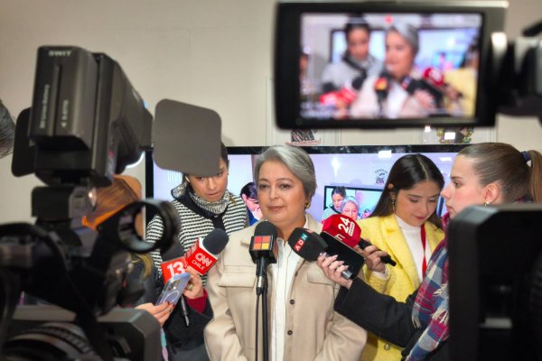 <p>El portazo de Jara a llegada de Jadue a su comando: “Eso no va a pasar”</p>