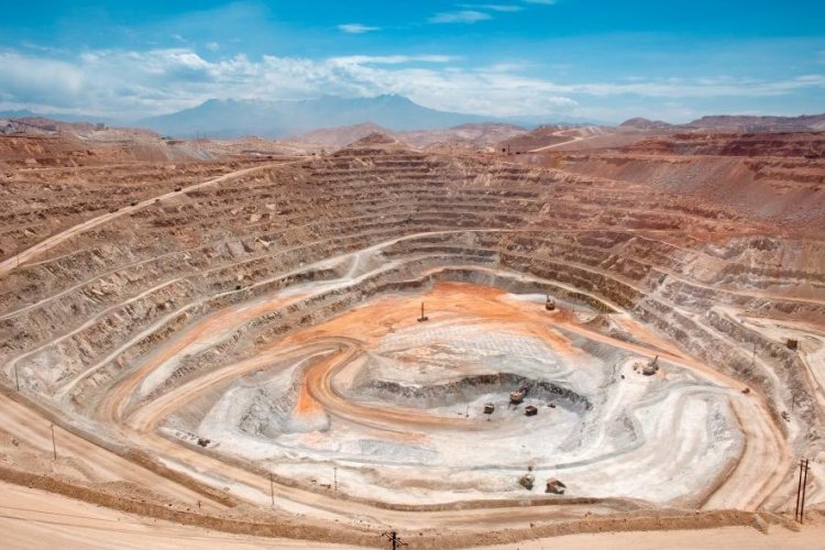 <p>Suiza Sun Valley Investments lanza nueva OPA por Mineros y organismo colombiano le da luz verde</p>