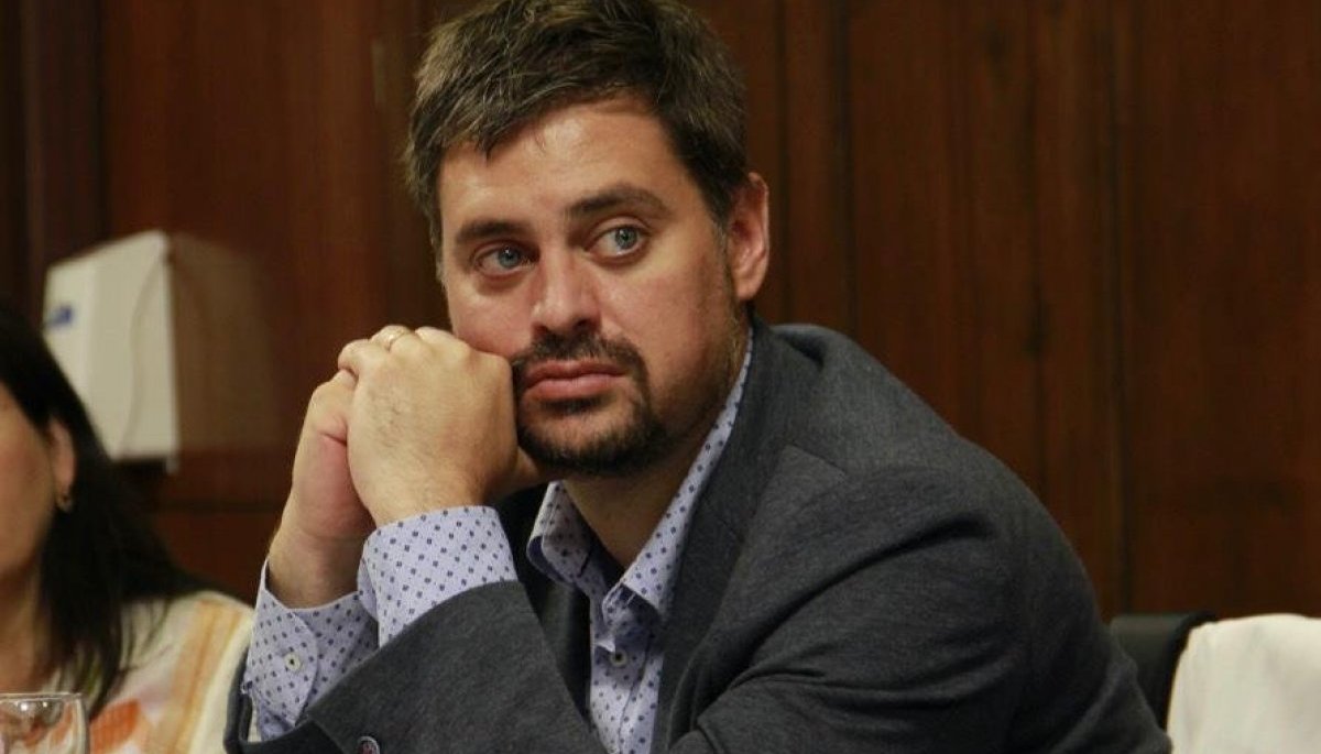 Diputado Manouchehri sugiere alianza entre Jara y Jadue