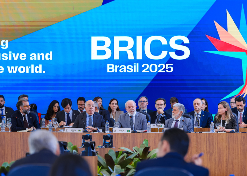 Boric confirma su participación en la Cumbre de los Brics en Brasil