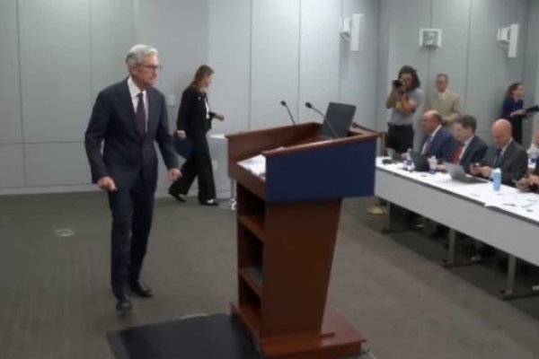 <p>Ahora en DF | La Reserva Federal mantiene la tasa de interés por cuarta vez consecutiva</p>