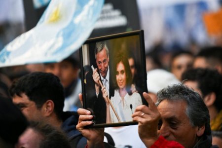 <p>"Vamos a volver": el mensaje de Cristina Fernández desde su prisión domiciliaria</p>