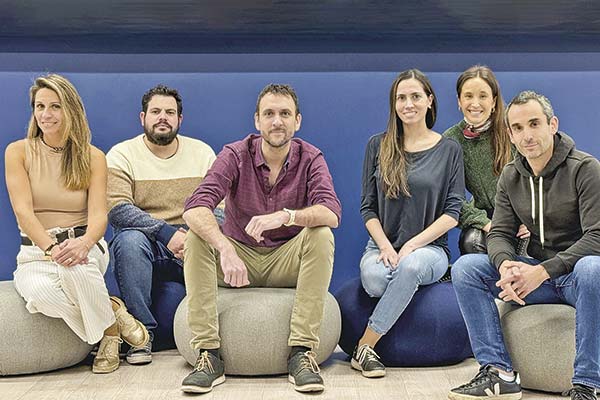 Jooycar lanza app que premia a conductores por buenos hábitos al volante