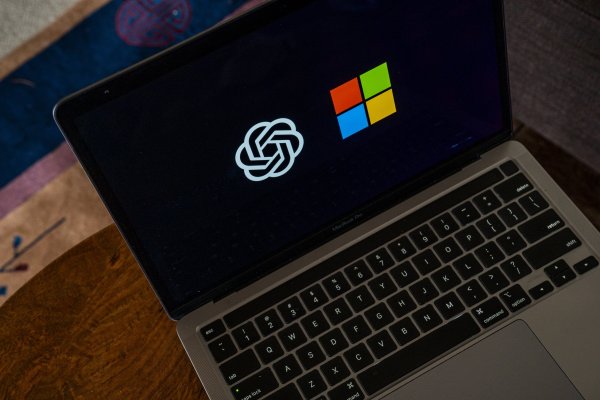 <p>Punto de quiebre: Microsoft está dispuesta a retirarse de las negociaciones clave con OpenAI</p>