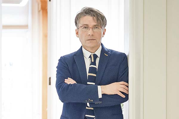 Aldo Mascareño, investigador senior del Centro de Estudios Públicos (CEP): “Evitar que la indiferencia política se siga expandiendo, es vital para el mantenimiento de la democracia liberal”