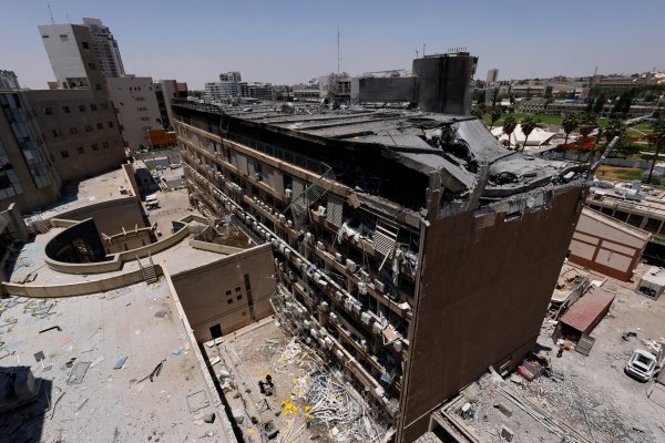 <p>El Centro Médico Soroka sufrió el impacto de un misil iraní en Beer Sheva, Israel. (Foto: Reuters)</p>