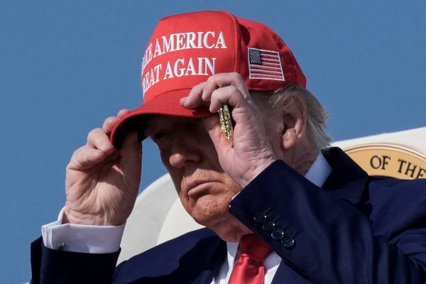<p>Trump afirma que Estados Unidos atacó con éxito tres instalaciones nucleares en Irán</p>