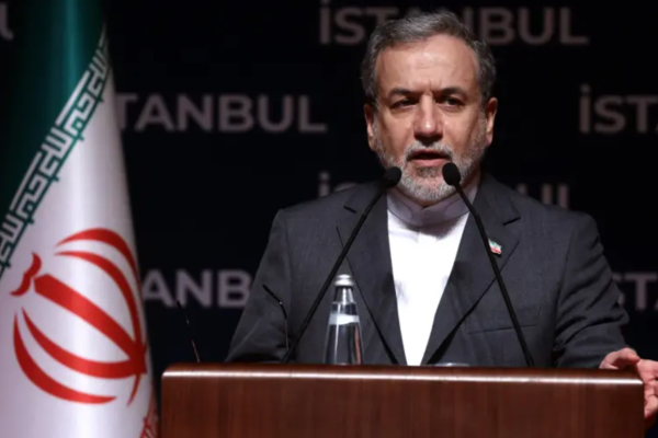 <p>Foto: Reuters/ Abbas Araghchi, ministro de Asuntos Exteriores de Irán</p>