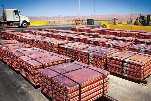 <p>Industria militar impulsaría aún más demanda por cobre: expertos anticipan escenarios para el metal</p>