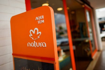 <p>Natura completa la reestructuración del holding y anuncia recompra de acciones</p>