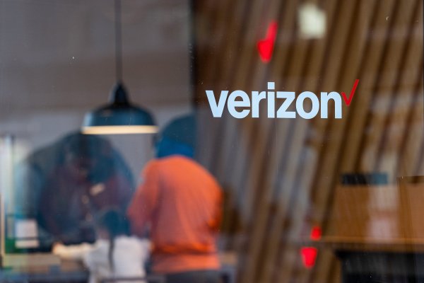 Subtel otorga concesión a norteamericana Verizon para operar en Chile