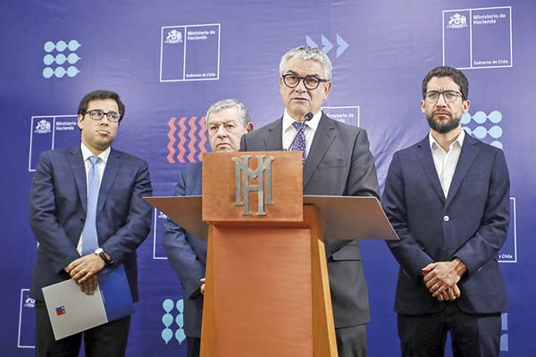 Gobierno detalla proyecto de ajustes al SIS y explica por qué no se abordó un cambio estructural al mecanismo