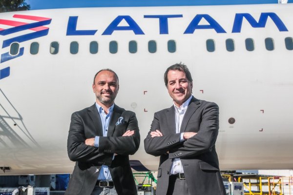 <p>Aramco ficha con Latam Pass y la saudí desplaza a Copec como estación de servicio en Chile que suma millas para viajar</p>