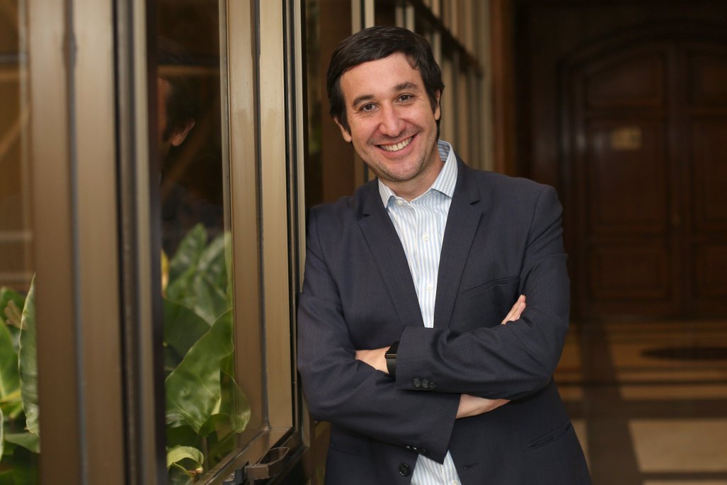 Guillermo Ramírez propone eliminación gradual de contribuciones a primera vivienda