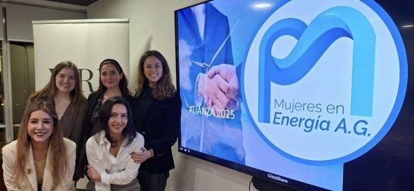 Red de abogadas Women in Real Estate y Asociación de Mujeres en Energía sellan alianza