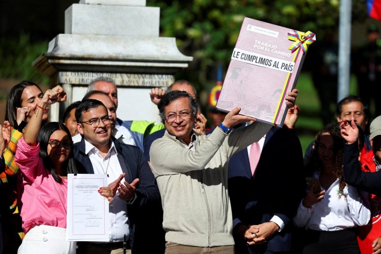 <p>S&P y Moody's rebajan calificación de deuda de Colombia por deterioro fiscal</p>