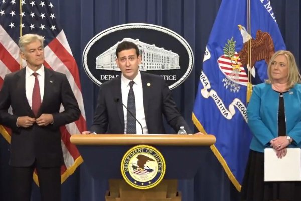 <p>Matthew R. Galeotti, jefe de la División Criminal del Departamento de Justicia de EEUU, habla sobre una medida de cumplimiento de la ley contra el fraude relacionado con la atención médica durante una conferencia de prensa </p>