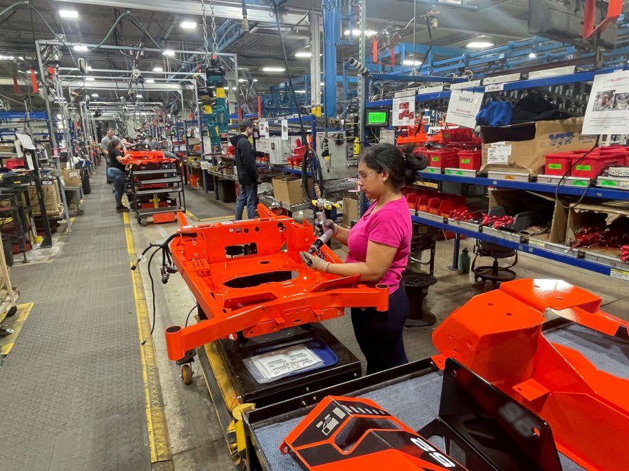 EEUU genera 147.000 nuevos empleos en junio, superando expectativas