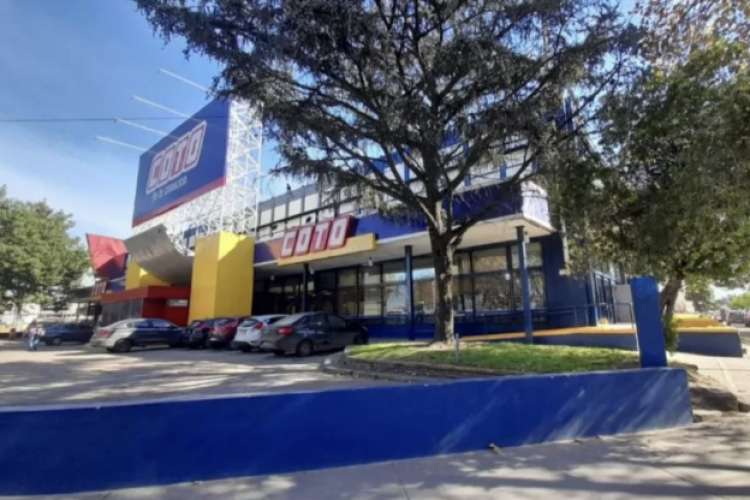 <p>"Inmobiliaria de Milei" subasta terreno de un supermercado de Buenos Aires, por US$ 35 millones</p>