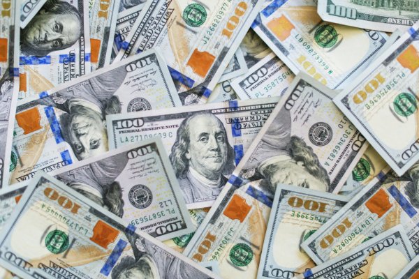 <p>Dólar abre con leve alza desde sus mínimos tras nóminas no agrícolas sobre lo esperado en EEUU</p>