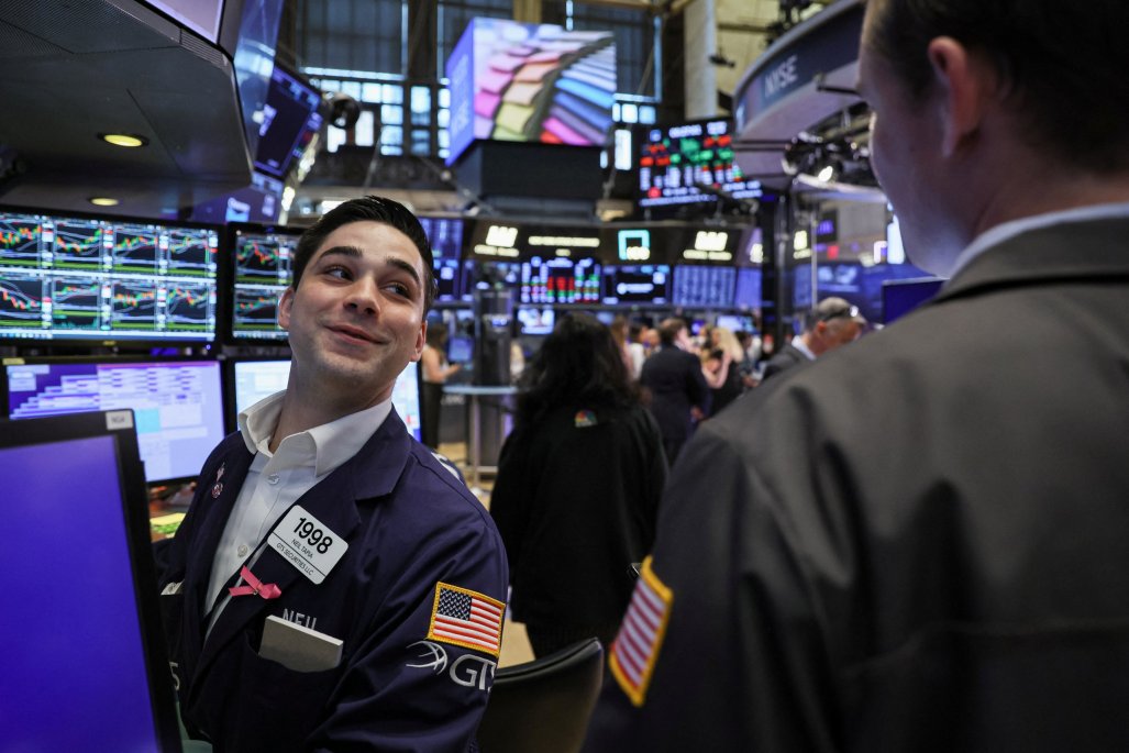 Wall Street abre al alza buscando nuevos máximos históricos
