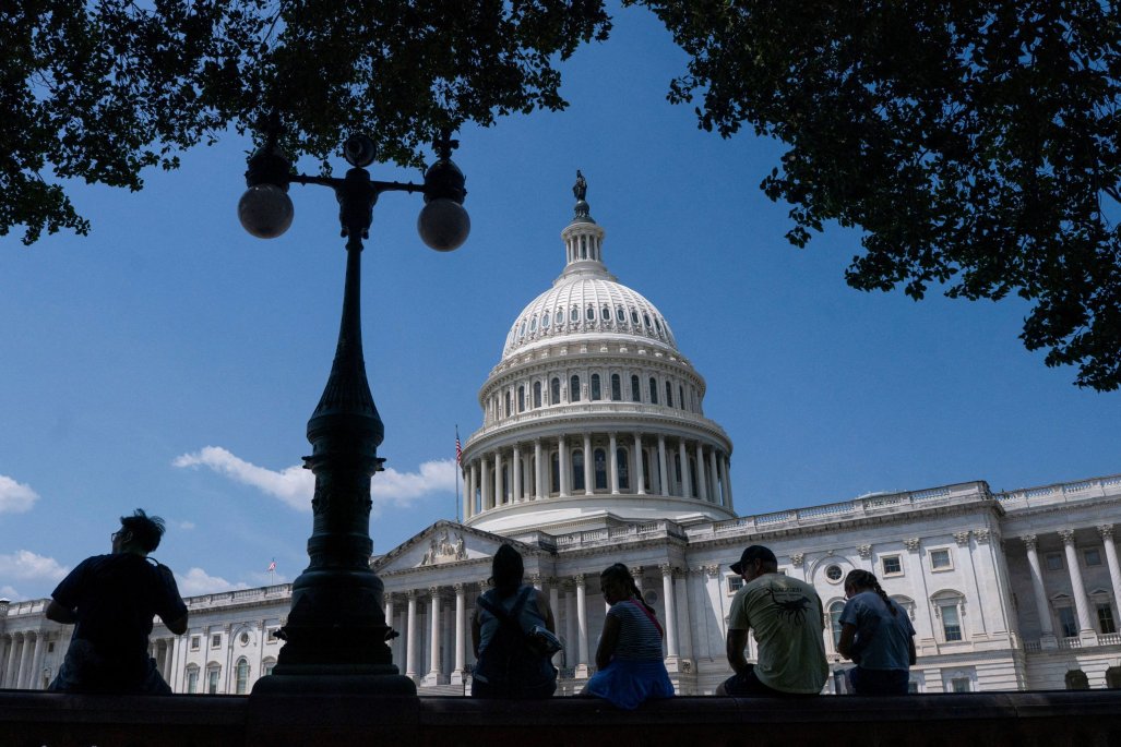 Inversionistas chilenos celebran la eliminación de impuestos de venganza por parte de Trump