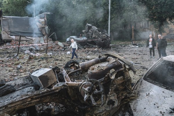 <p>Rusia lanza masivo ataque aéreo sobre Kiev un día después de conversación telefónica entre Trump y Putin sobre acuerdo de paz</p>
