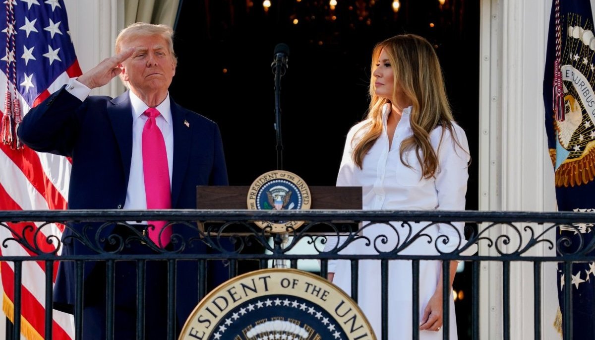 Trump promulga su controvertida reforma fiscal en la Casa Blanca