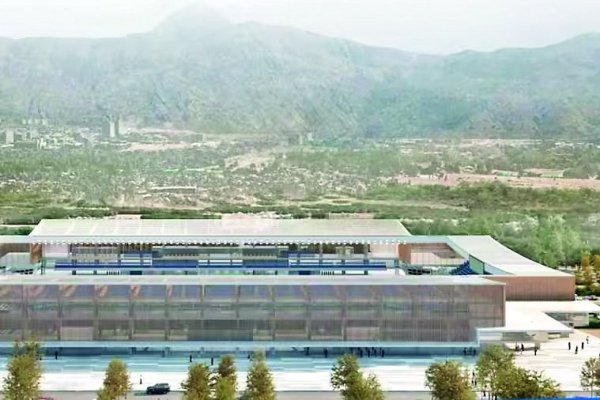 <p>A pocas semanas de su apertura, ¿quién asesora financieramente el proyecto Claro Arena?</p>