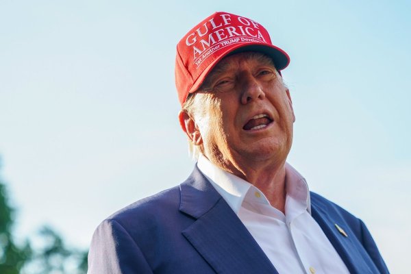 <p>Trump endurece el tono de su batalla comercial con amenazas de aranceles por hasta 70%</p>